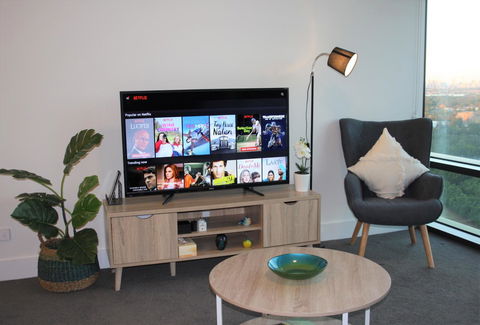 Stunning Views Sydney Olympic Park - Accommodation Georgetown 5