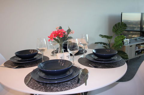 Stunning Views Sydney Olympic Park - Accommodation Georgetown 2