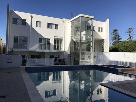 Belle Vue- Penthouse At Black Beach - Accommodation Georgetown 19