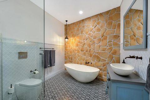 Belle Vue- Penthouse At Black Beach - Accommodation Georgetown 10