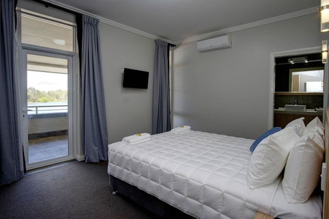 Lakes And Ocean Hotel Forster - Accommodation Georgetown 12