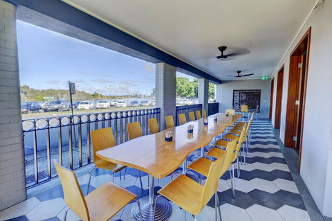 Lakes And Ocean Hotel Forster - Accommodation Georgetown 7
