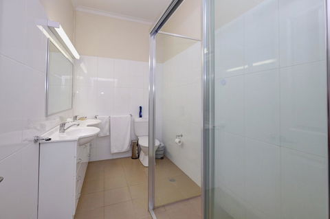 Lakes And Ocean Hotel Forster - Accommodation Georgetown 2