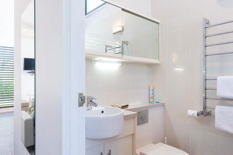 By The Beach B&B Self Contained Apartments - Accommodation Georgetown 12