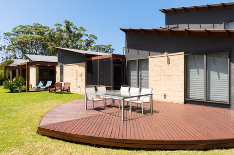 By The Beach B&B Self Contained Apartments - Accommodation Georgetown 2