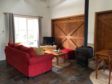 Arcadia - The Barn Cottage & Rosehill Cottage - Accommodation Georgetown 10