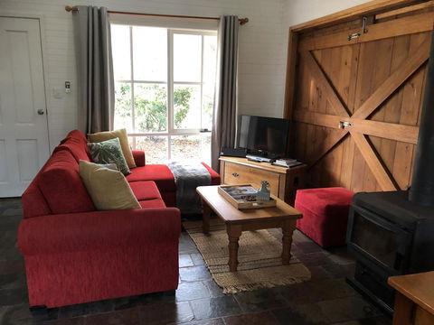 Arcadia - The Barn Cottage & Rosehill Cottage - Accommodation Georgetown 8