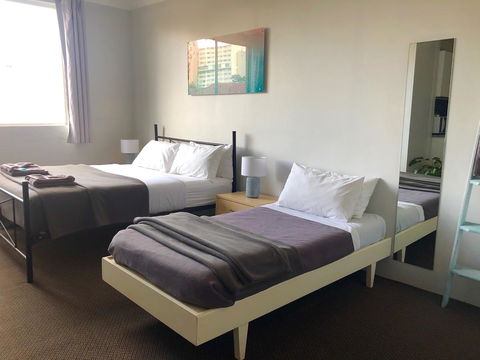 Manly Beachside Apartments - Accommodation Georgetown 1