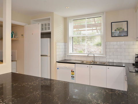 Villa De Saran Located Within Cypress Lakes - Accommodation Georgetown 3