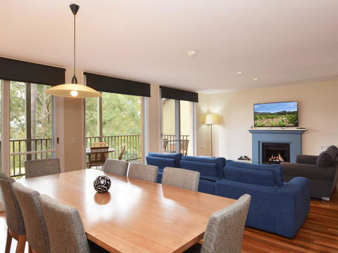 Villa De Saran Located Within Cypress Lakes - Accommodation Georgetown 6