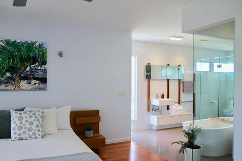 Casuarina Beachfront House - Hostie Properties - Accommodation Georgetown 8