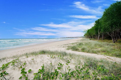 Casuarina Beachfront House - Hostie Properties - Accommodation Georgetown 2