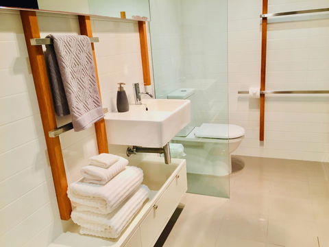 Casuarina Beachfront House - Hostie Properties - Accommodation Georgetown 5