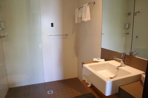 Alpha Hotel Eastern Creek - Accommodation Georgetown 27