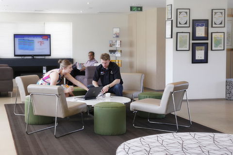 Alpha Hotel Eastern Creek - Accommodation Georgetown 21