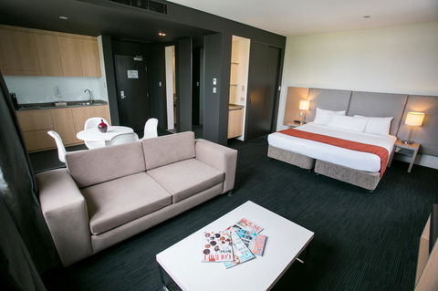 Alpha Hotel Eastern Creek - Accommodation Georgetown 15