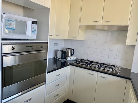 Castle Serviced Apartments - Accommodation Georgetown 1