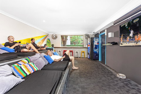Summer House Kings Cross - Accommodation Georgetown 9