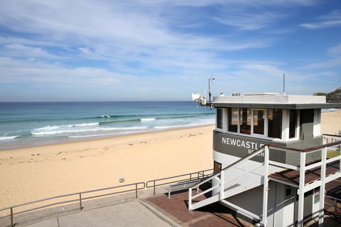 Arena Luxury Beachfront Apartment - Accommodation Georgetown 31
