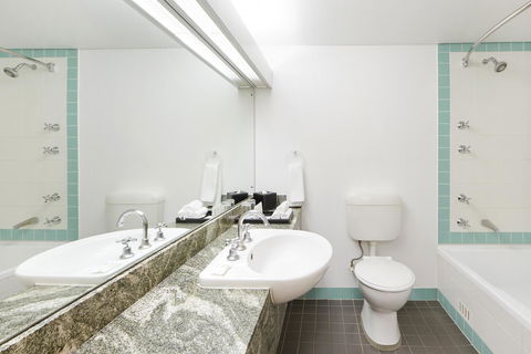 Holiday Inn Parramatta, An IHG Hotel - Accommodation Georgetown 7