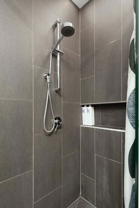 Newtown's Best Designer Apartment - Accommodation Georgetown 4