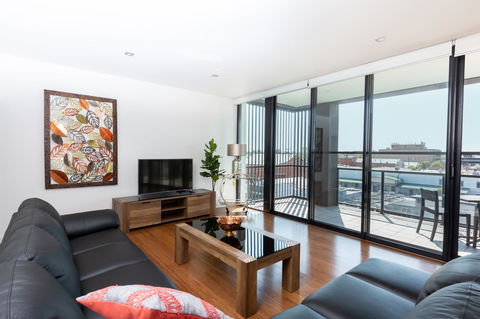 The Penthouse - Accommodation Georgetown 10