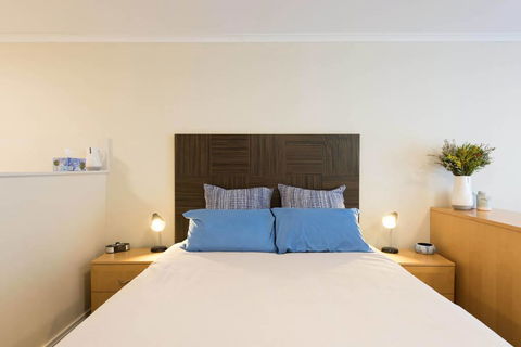 Grande Esplanade Studio - Accommodation Georgetown 2