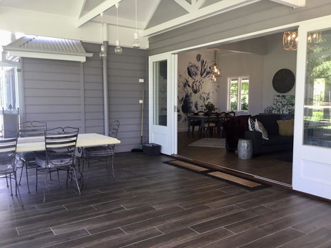 Chanticleer Gardens Barn Cottage With A Pool - Accommodation Georgetown 10