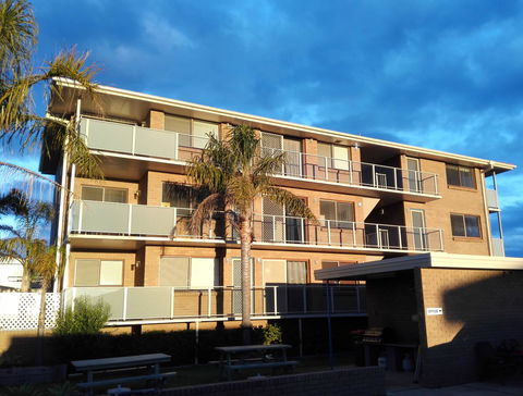 Narooma Palms Holiday Apartments - Accommodation Georgetown 1