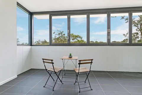Stylish And Neat Two Bed Apartment In Wentworth Point - Accommodation Georgetown 8