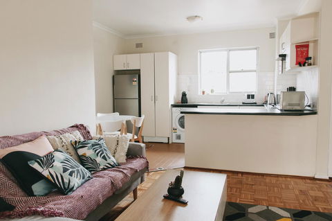 Lotus Stay Manly - Apartment 29B - Accommodation Georgetown 3