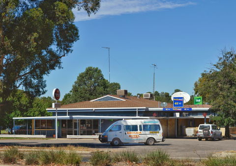 Brolga Hotel Motel - Coleambally - Accommodation Georgetown 29