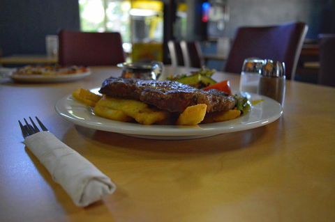 Brolga Hotel Motel - Coleambally - Accommodation Georgetown 9