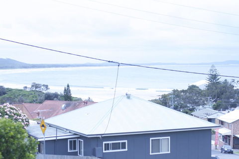 Clareview, 8 Korogora Street - Accommodation Georgetown 8