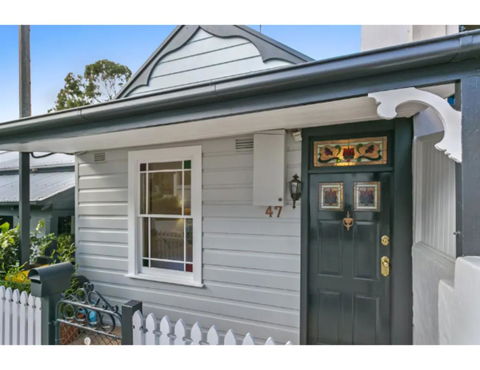 North Sydney Historic Whalers Cottage - Accommodation Georgetown 10