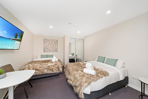 Carlton Suites - Accommodation Georgetown 4