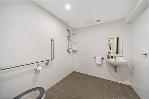 Carlton Suites - Accommodation Georgetown 5