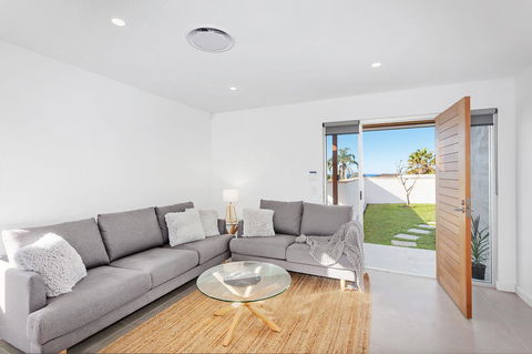 Modern Guest House - Accommodation Georgetown 1