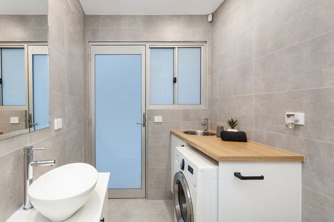 Modern Guest House - Accommodation Georgetown 9