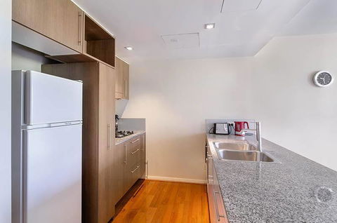 Wyndel Apartments North Sydney - Harbour Watch - Accommodation Georgetown 10