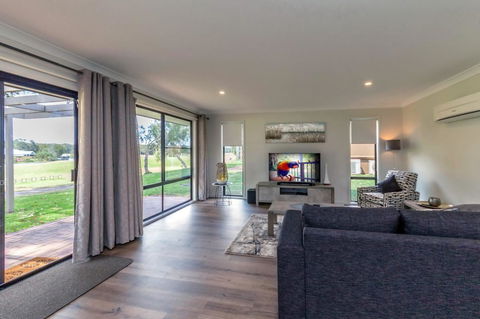 Horizons Retreat & Golf, Villa 133 - Accommodation Georgetown 2