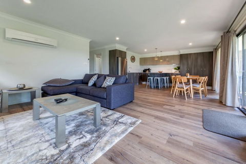 Horizons Retreat & Golf, Villa 133 - Accommodation Georgetown 3
