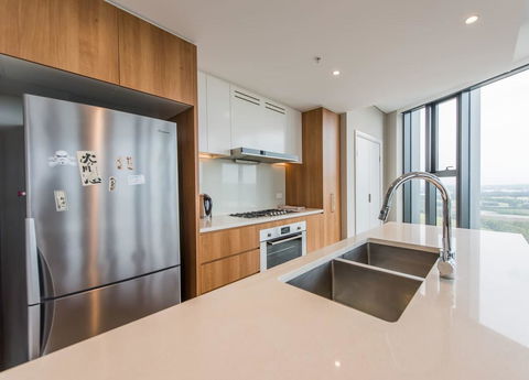 180Â° Water View Three Bedroom (wooden Furniture) - Accommodation Georgetown 4