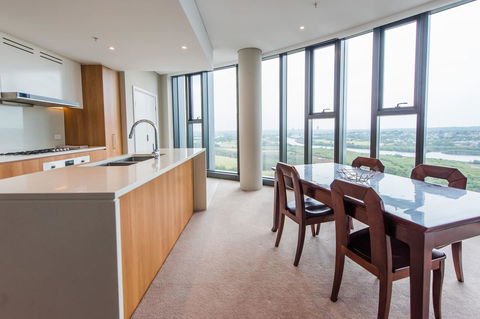 180Â° Water View Three Bedroom (wooden Furniture) - Accommodation Georgetown 10
