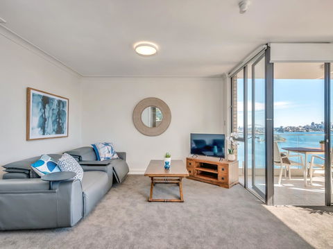 Panoramic Harbour Views And Unbeatable Comfort - Accommodation Georgetown 2
