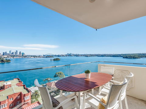 Panoramic Harbour Views And Unbeatable Comfort - Accommodation Georgetown 0
