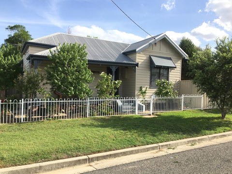 Caledonia Cottage - Accommodation Georgetown 0