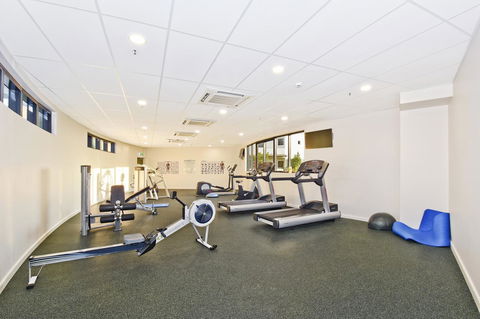 Nomikis\'On The Avenue - Accommodation Georgetown 22