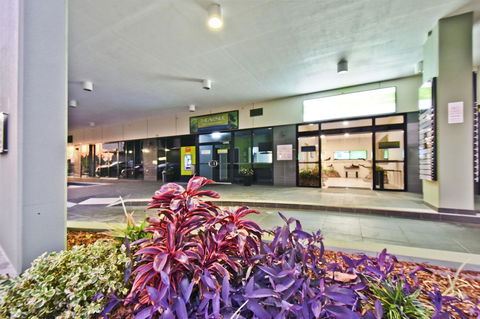 Nomikis\'On The Avenue - Accommodation Georgetown 19