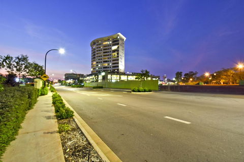 Nomikis\'On The Avenue - Accommodation Georgetown 10